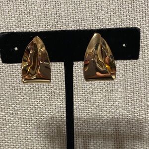 Monet vintage Gold clip on Earrings